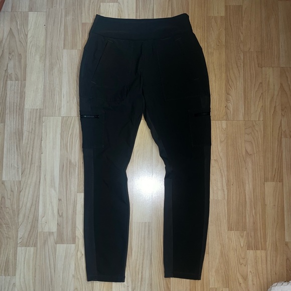Athleta Pants - ATHLETA Headlands Hybrid Cargo Pant Tight Army Green 8